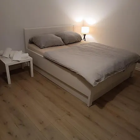 Ksenia Apartment
